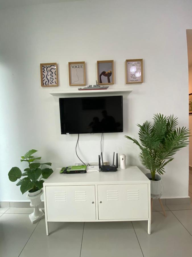 Bangi Almyra Suite מראה חיצוני תמונה