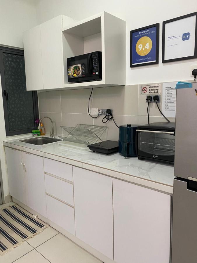 Bangi Almyra Suite מראה חיצוני תמונה