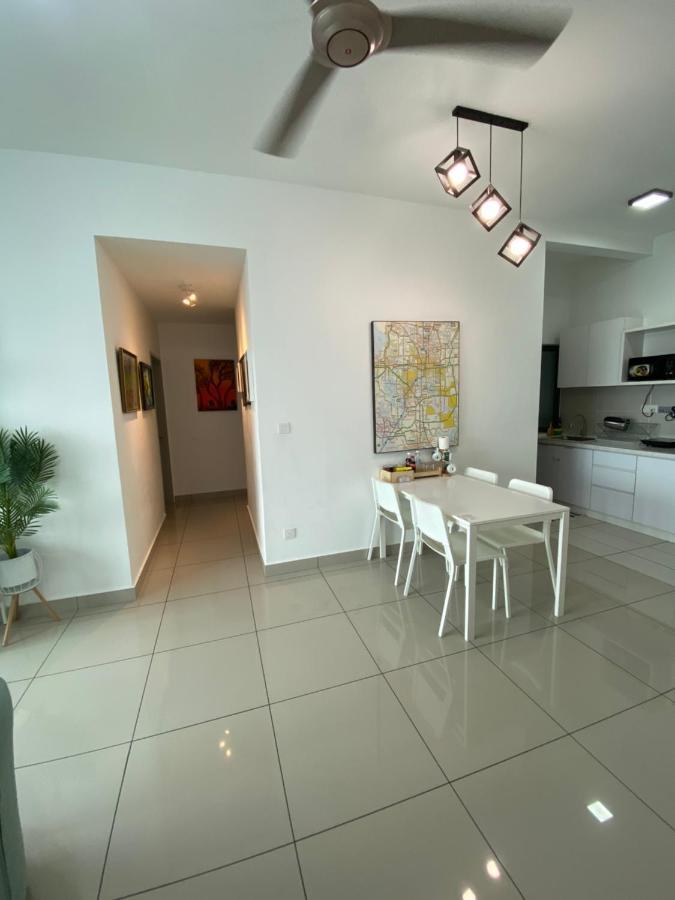 Bangi Almyra Suite מראה חיצוני תמונה
